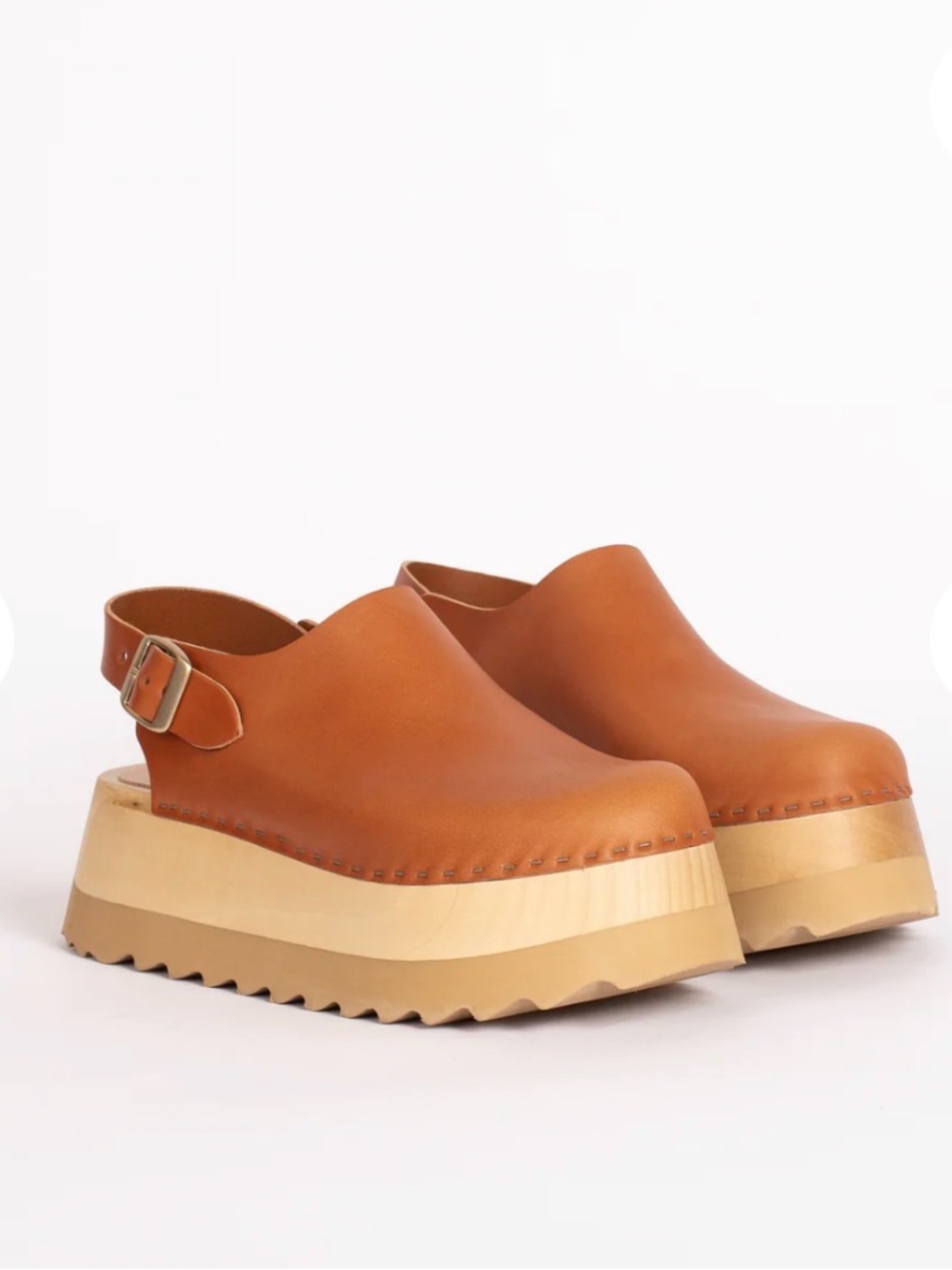 Bryr Teagan Clog in Whiskey Leather - Picture 2 of 4